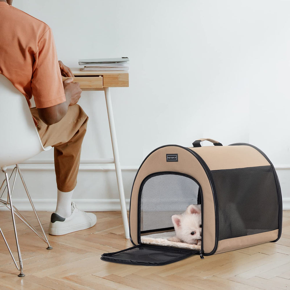 Petsfit Portable Dog Crate mattress image emphasizes machine-washable comfort for pets