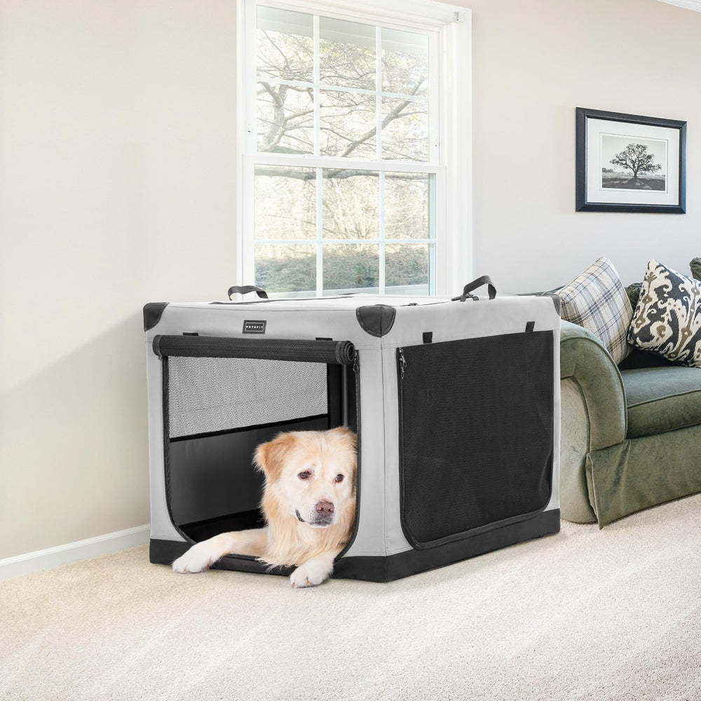 Petsfit crate showing lockable zippers for secure containment during trips.