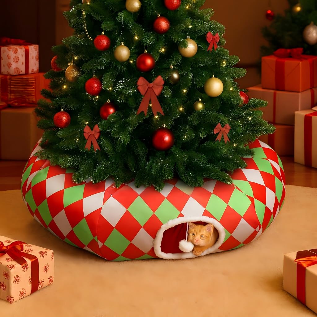 Petsinurarea under-tree pet play area ready for festive use