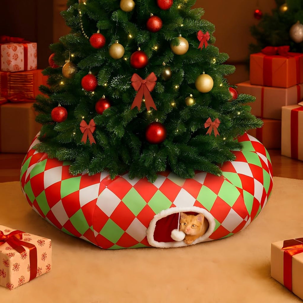 Petsinurarea under-tree pet play area ready for festive use