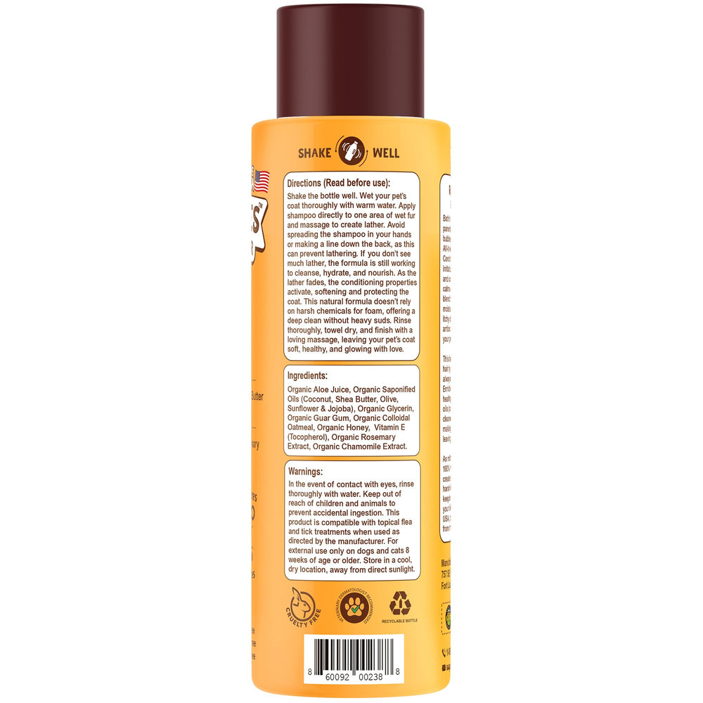 Petsmont Dream Bubbles chamomile calming lather scene suggests relaxing grooming ritual.