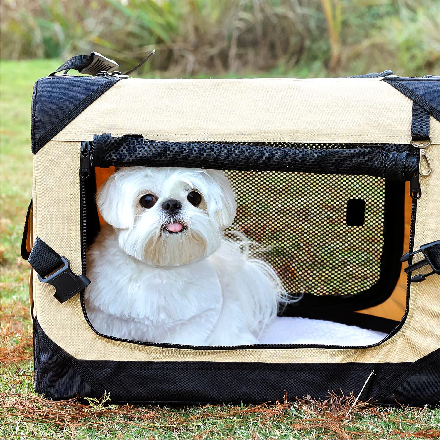 Pettycare portable crate with carry handle and pockets for treats and accessories.