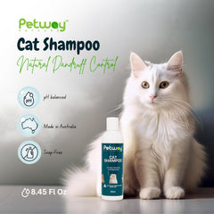 Petway Petcare Cat Shampoo lather close-up highlighting gentle degreasing action