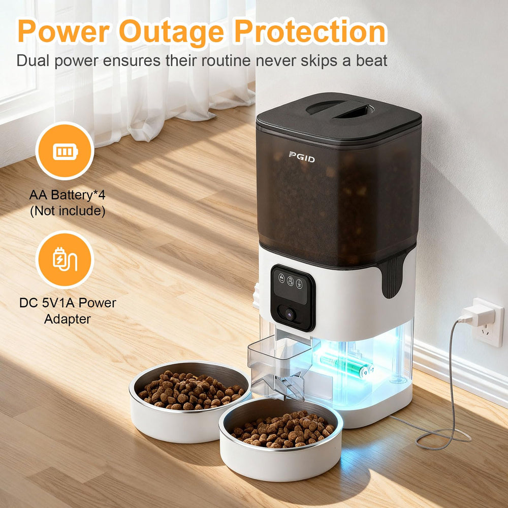 PGID 7L capacity stores kibble for days for two pets.