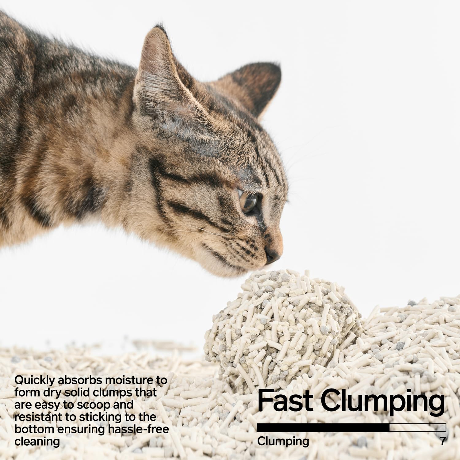 Pidan Mix Cat Litter large granules reduce paw tracking and mess.