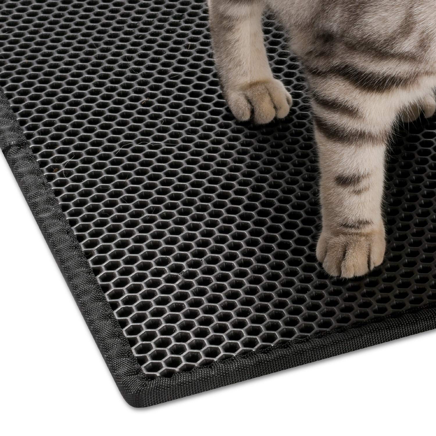 Pieviev Cat Litter Mat soft-paws friendly surface reduces paw discomfort.