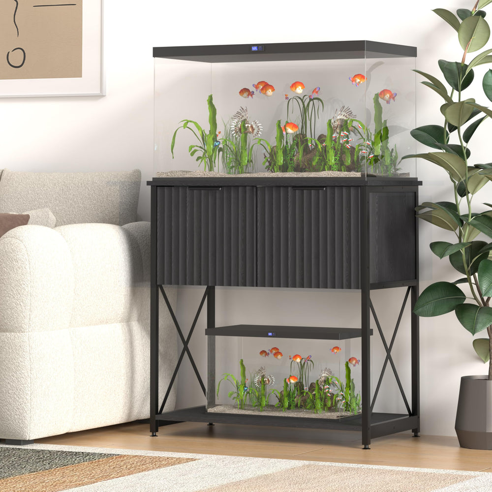 Piskyet stand with silent door storage for quiet tank area.