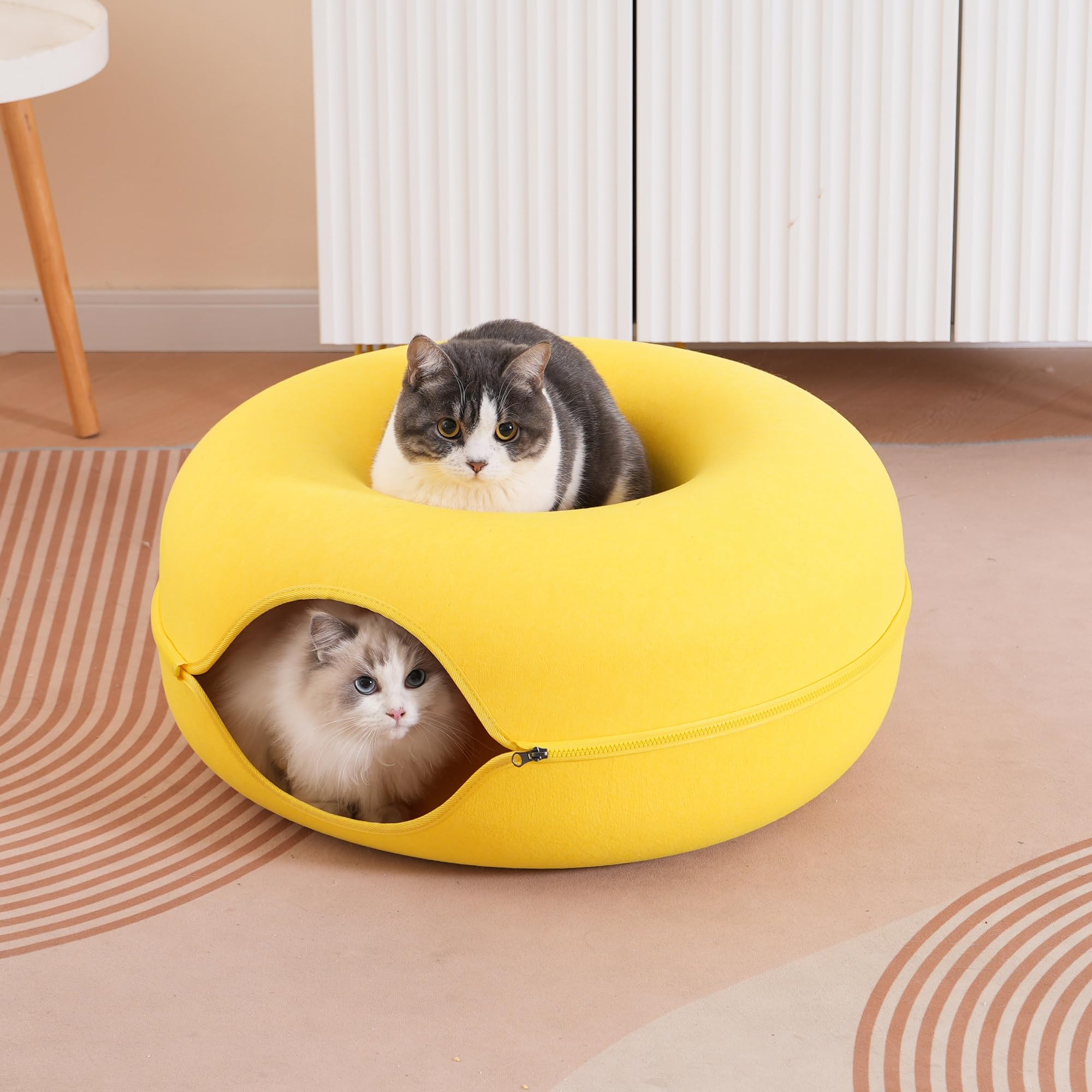PLIISLUP large cat tunnel bed dimensions indicate size options and suitability