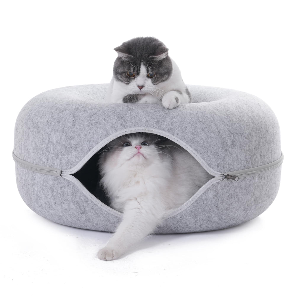 PLIISLUP large cat tunnel bed entrance close-up highlights scratch resistance