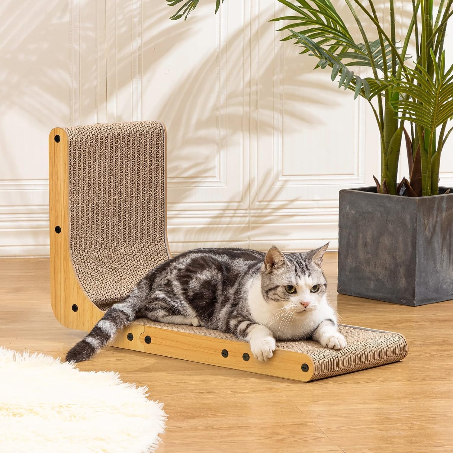 Poils bebe L-shape scratcher catnip-infused surface for stimulation