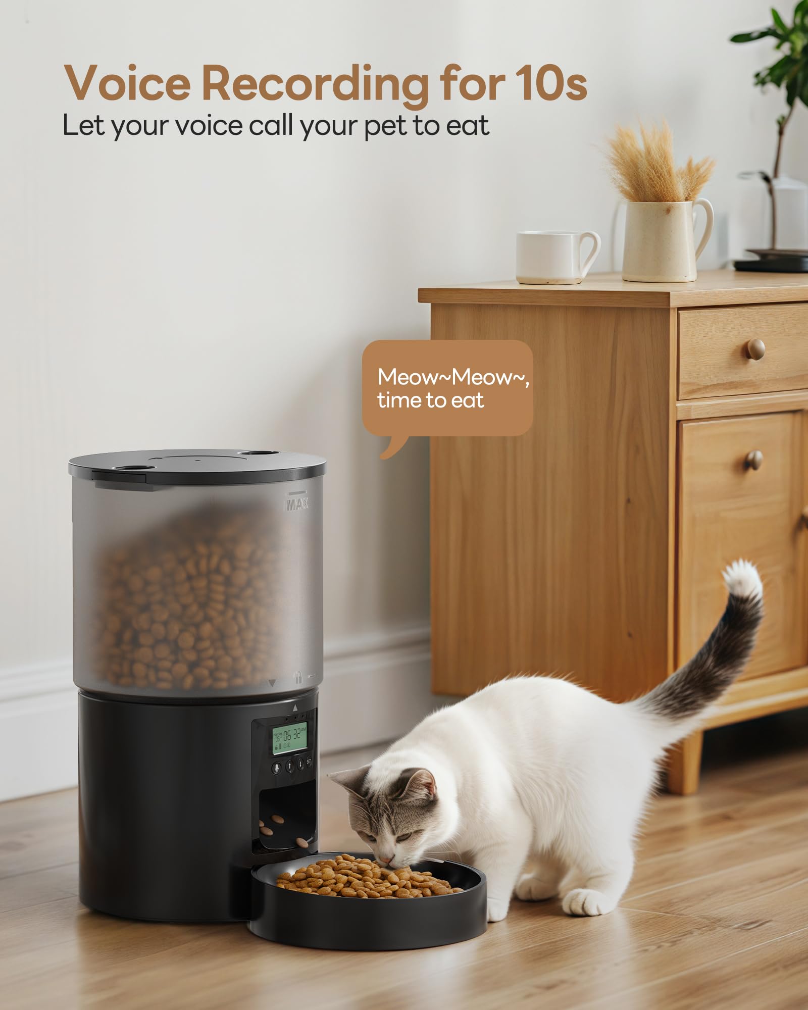 POOEKEN feeder lid seal prevents leaks and keeps food fresh.