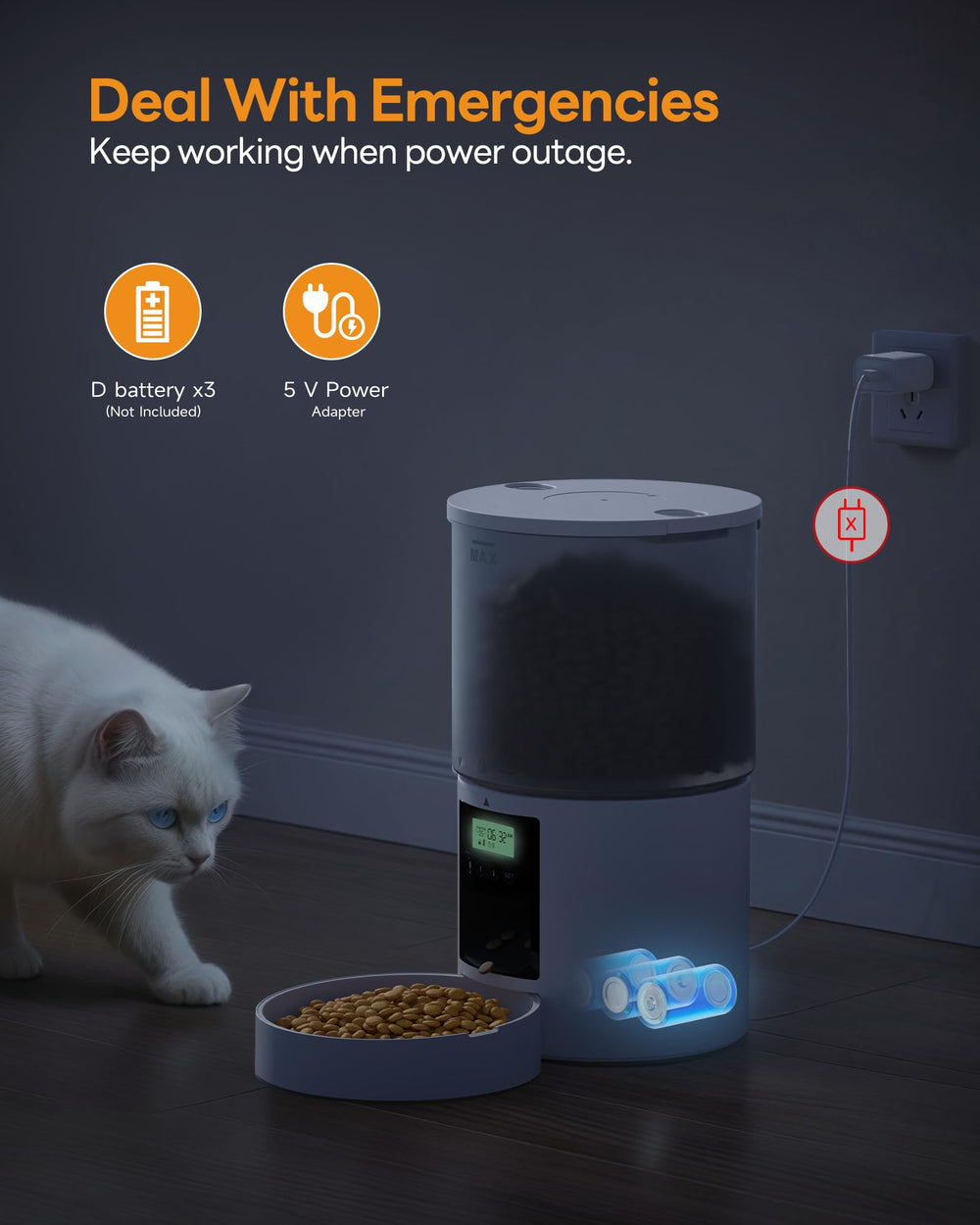 POOEKEN locking lid detail highlights sealed storage to prevent kibble leakage.