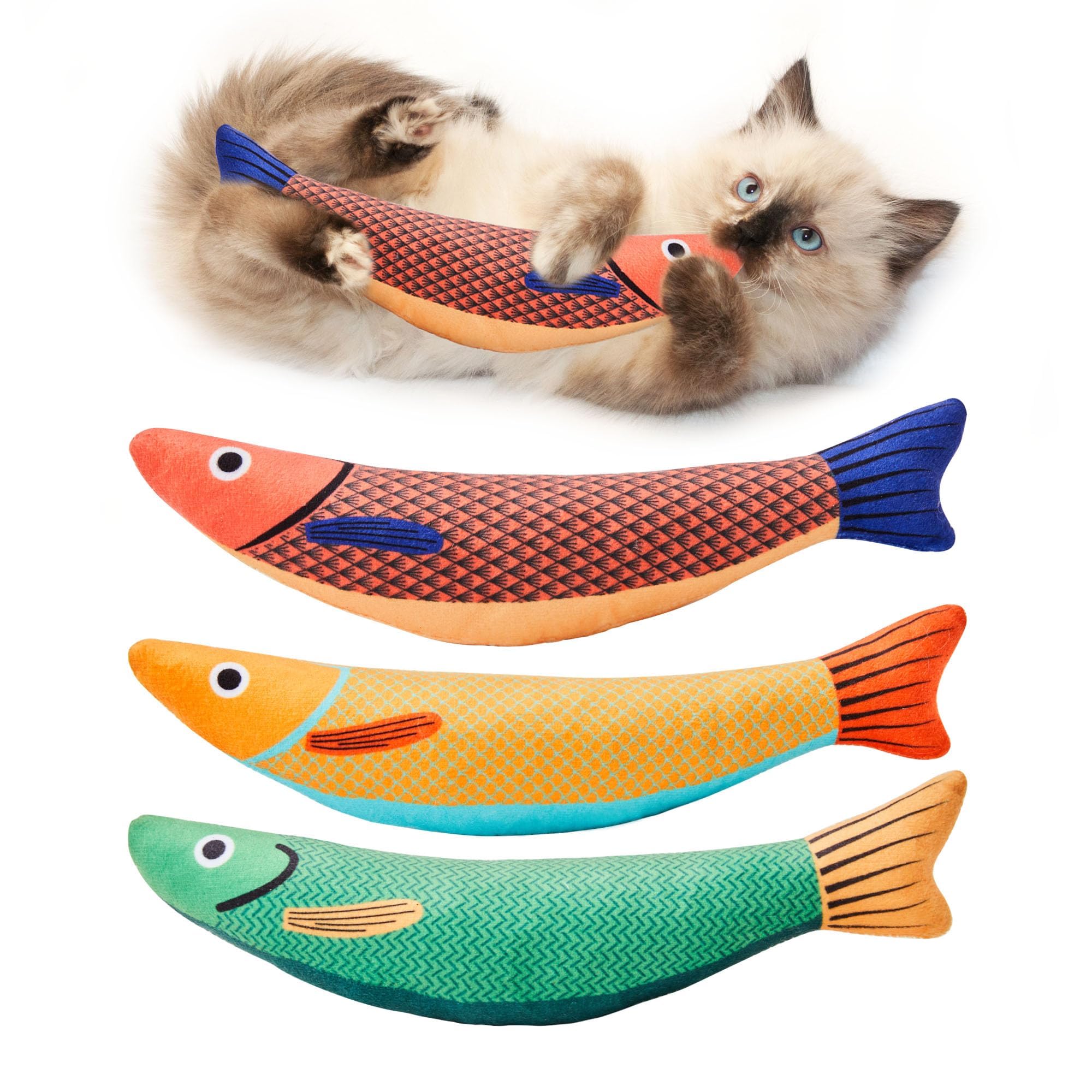 Potaroma Saury Fish close-up shows soft plush for comfy kitten play