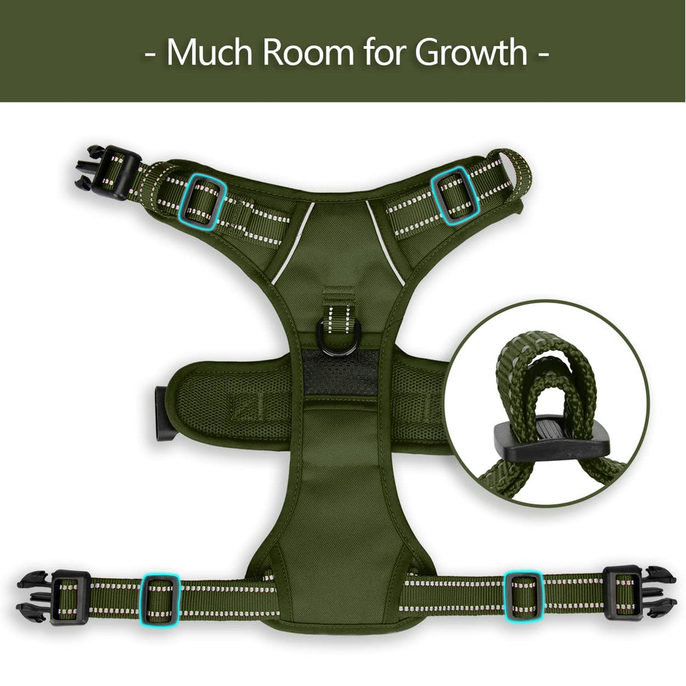 PoyPet No Pull Harness four adjustable straps ensure a comfortable, grow-with-dog fit.