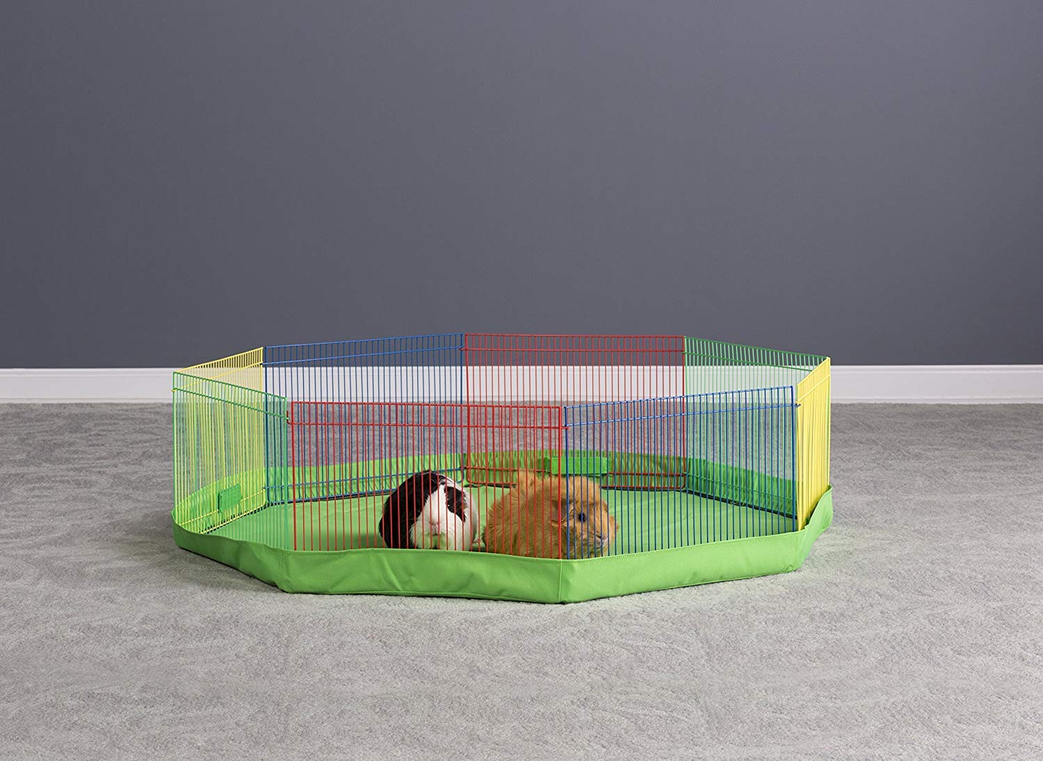 Prevue Hendryx playpen colorful-walls enhance visibility during play