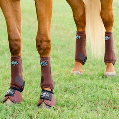 Professional's Choice 2XCool SMB V Pack L Cho straps detail emphasizes flexible durability in movement.