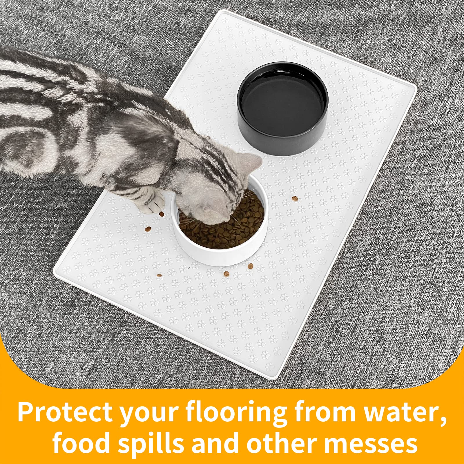 Ptlom placemat easy-clean surface simplifies post-meal cleanup.