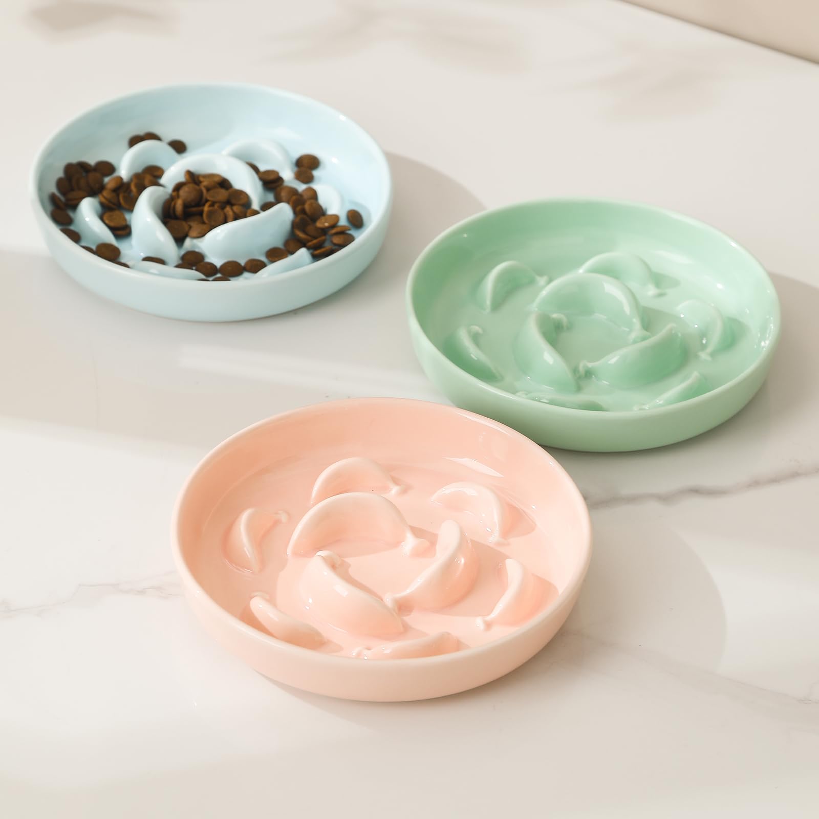 PTOBER wide 6.3-inch bowl demonstrated with anti-slip base for stability