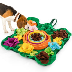 PUHOHUN Snuffle Mat shows dog treat-search scene highlighting enrichment and independent play.