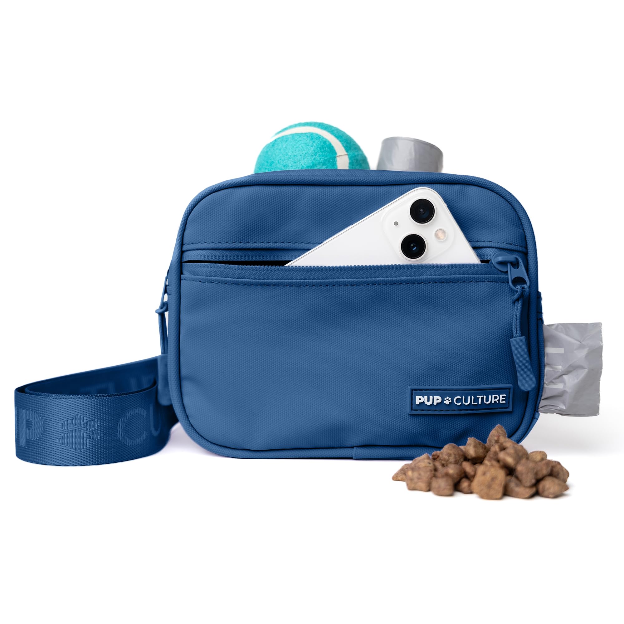 Pup Culture treat pouch with removable bag for easy cleaning during walks