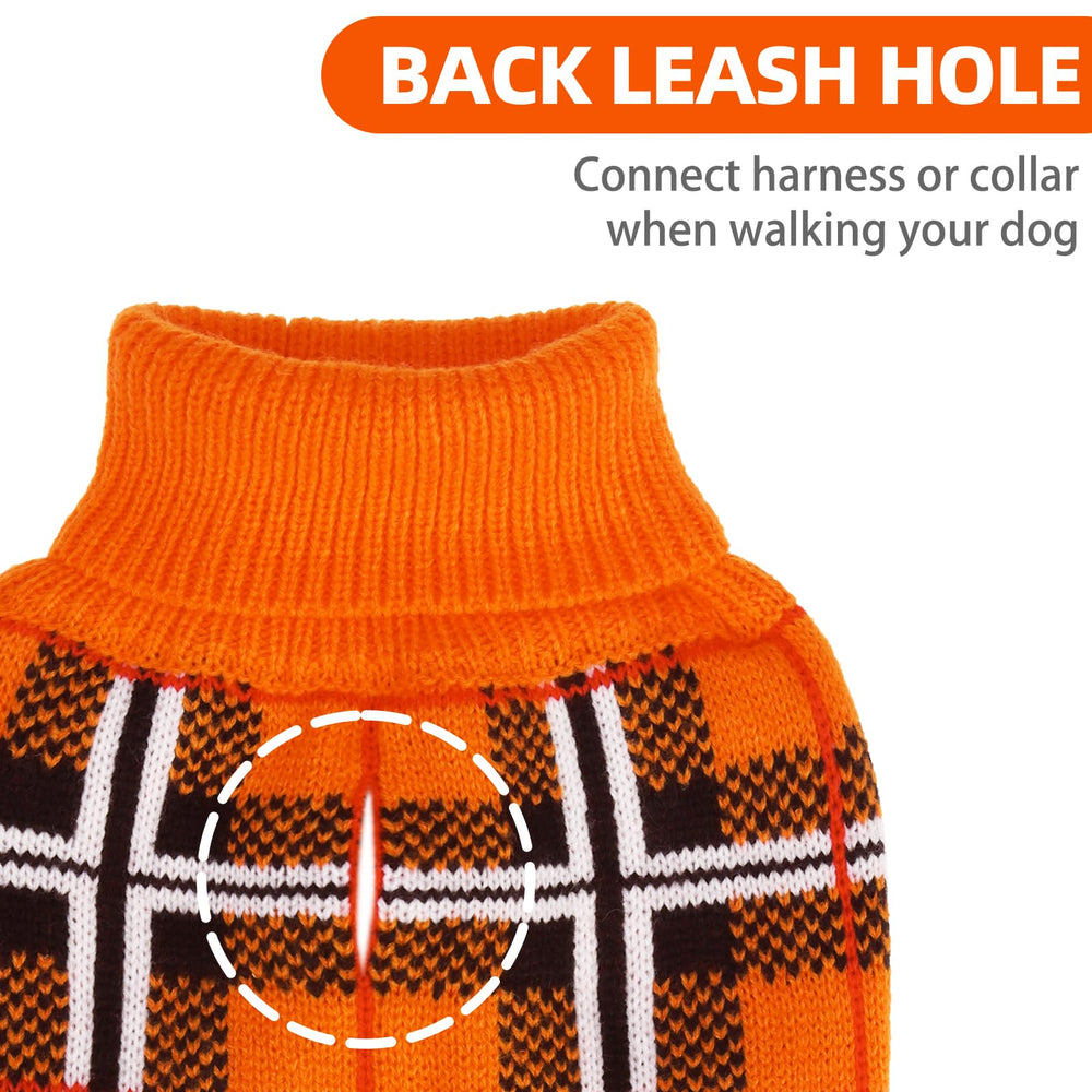 PUPTECK turtleneck-fit detail adds neck warmth and ease of movement.