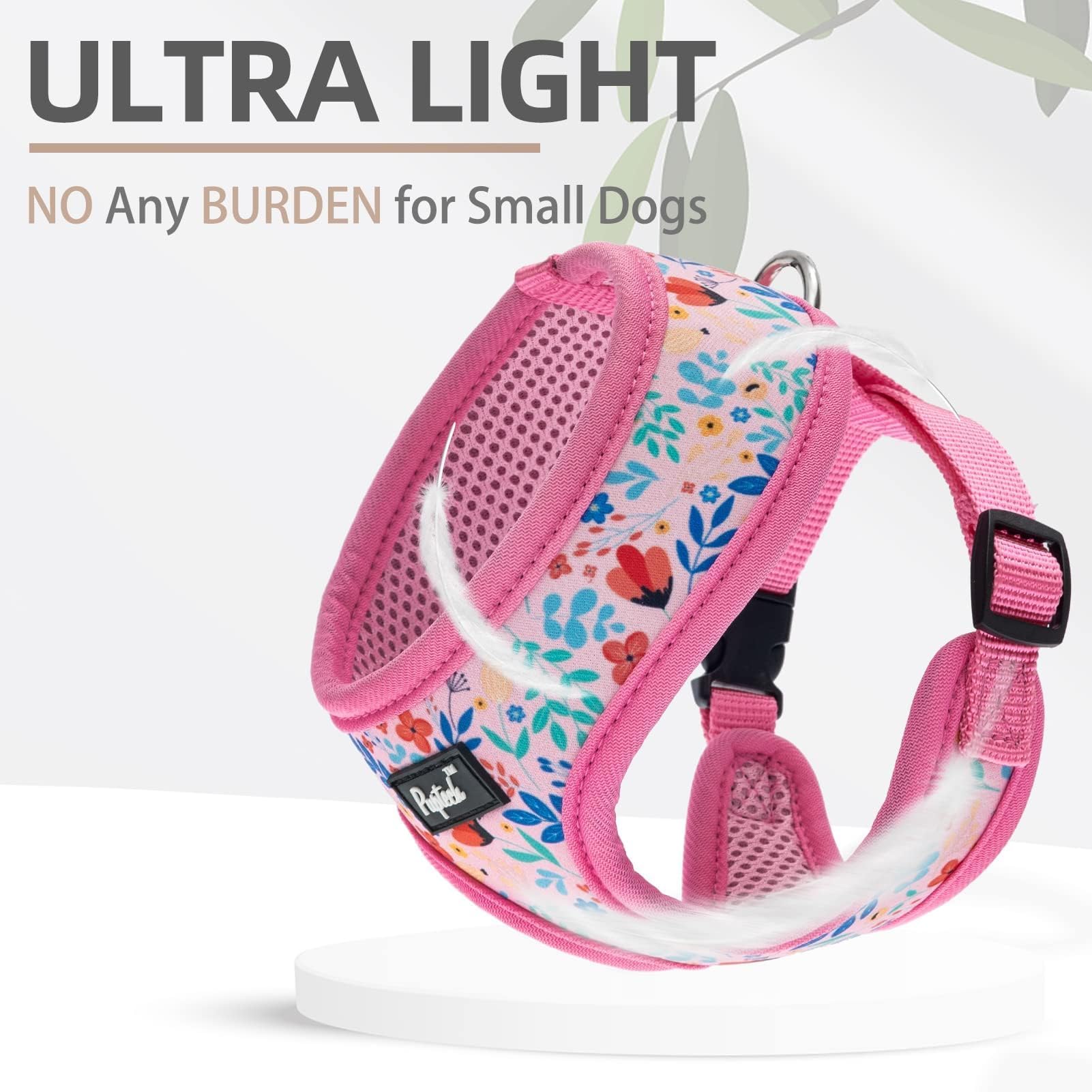 Puptech air-mesh ventilation keeps the harness breathable and light for all-day wear.