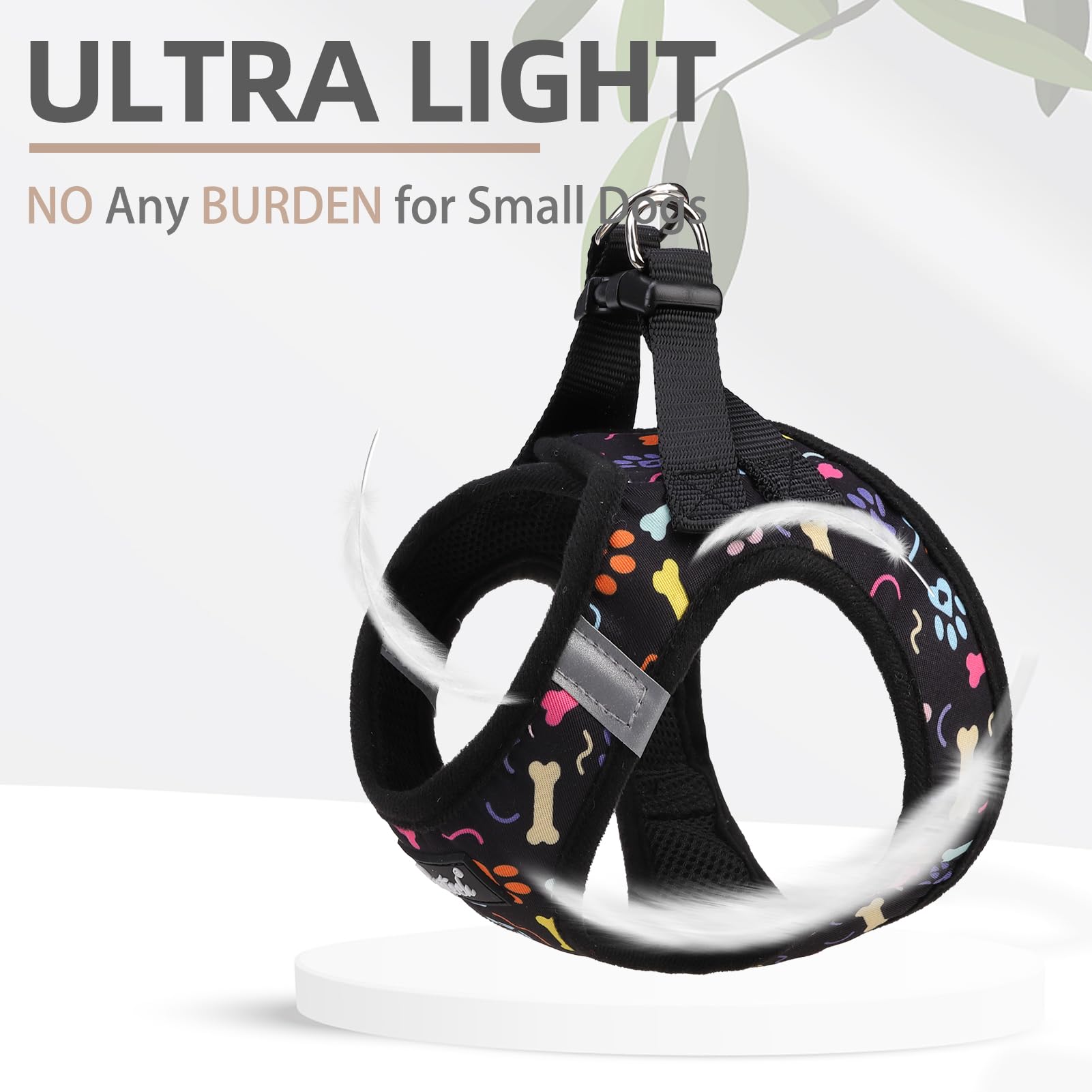 PUPTECK magic strap and D-rings provide secure control during walks.