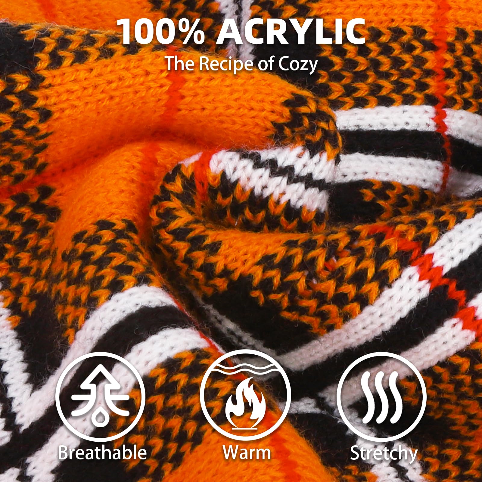 PUPTECK dog sweater leash-hole detail enables easy leash attachment.