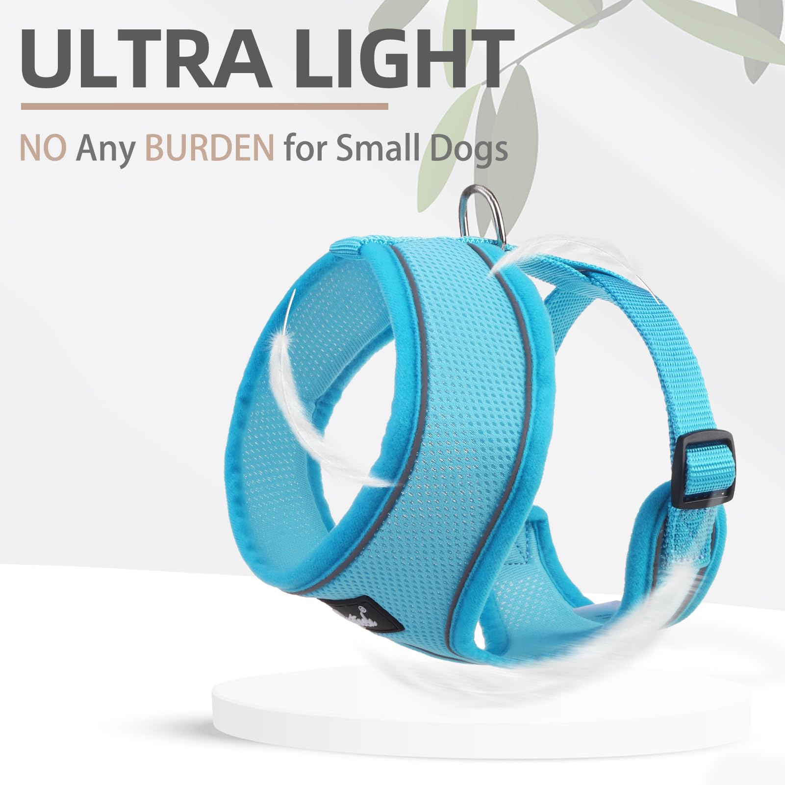 PUPTECK easy-on-off buckle demonstration indicates quick fitting and secure closure.