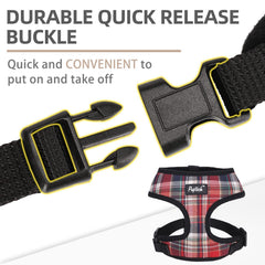 PUPTECK leash D-ring attachment emphasizes reliable control during outings.