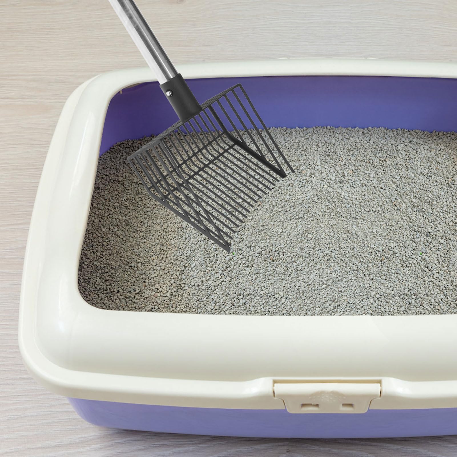 PUPTECK multi-cat-litter-box-scoop keeps shared boxes cleaner longer.