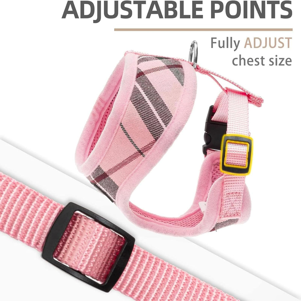 PUPTECK no-pull design harness helps guide pets safely.