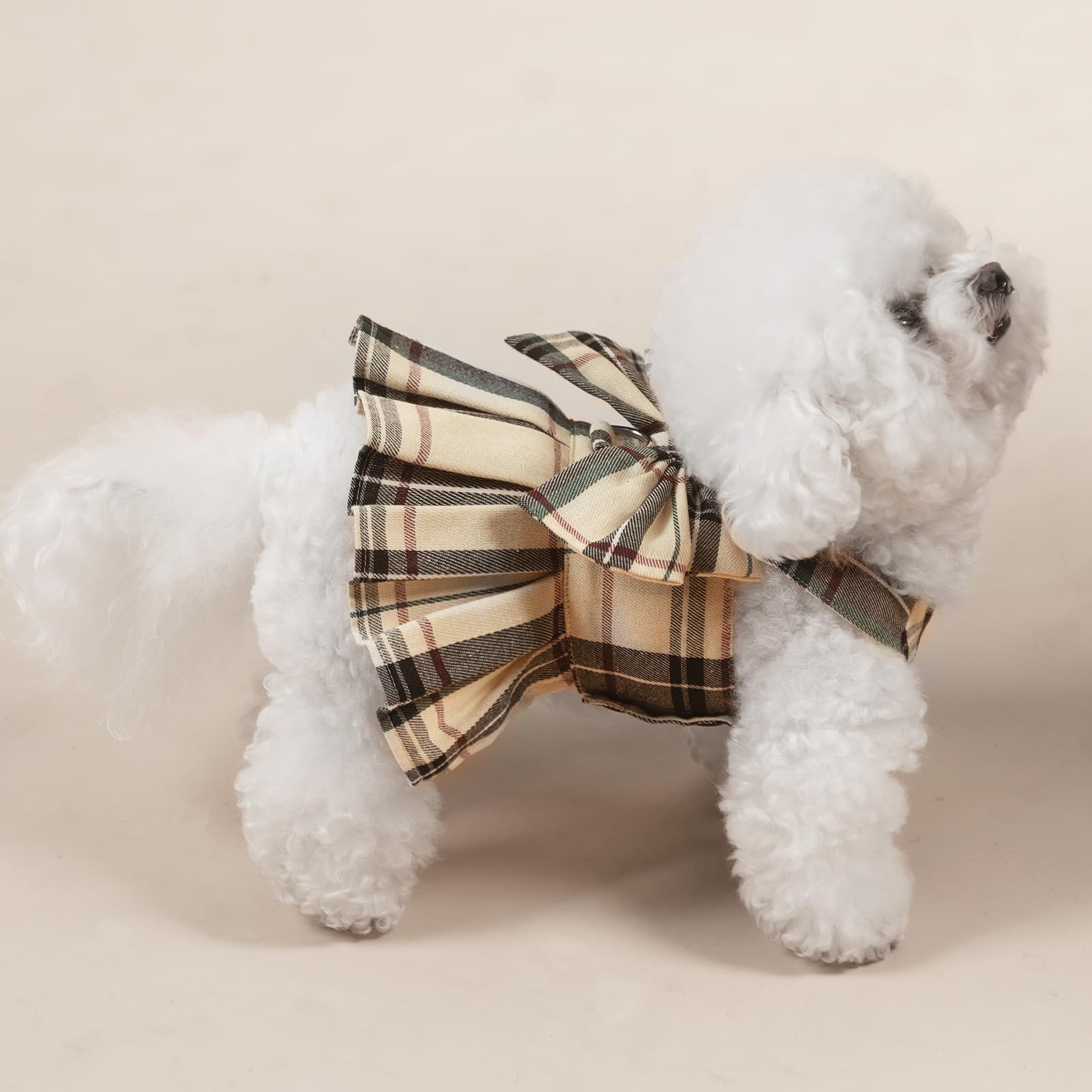 PUPTECK plaid dress on dog at wedding scene for special occasions.