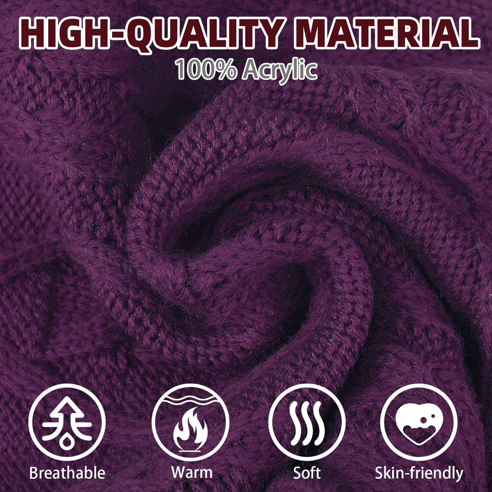 PUPTECK knit close-up highlights skin-friendly acrylic and soft, cozy texture.