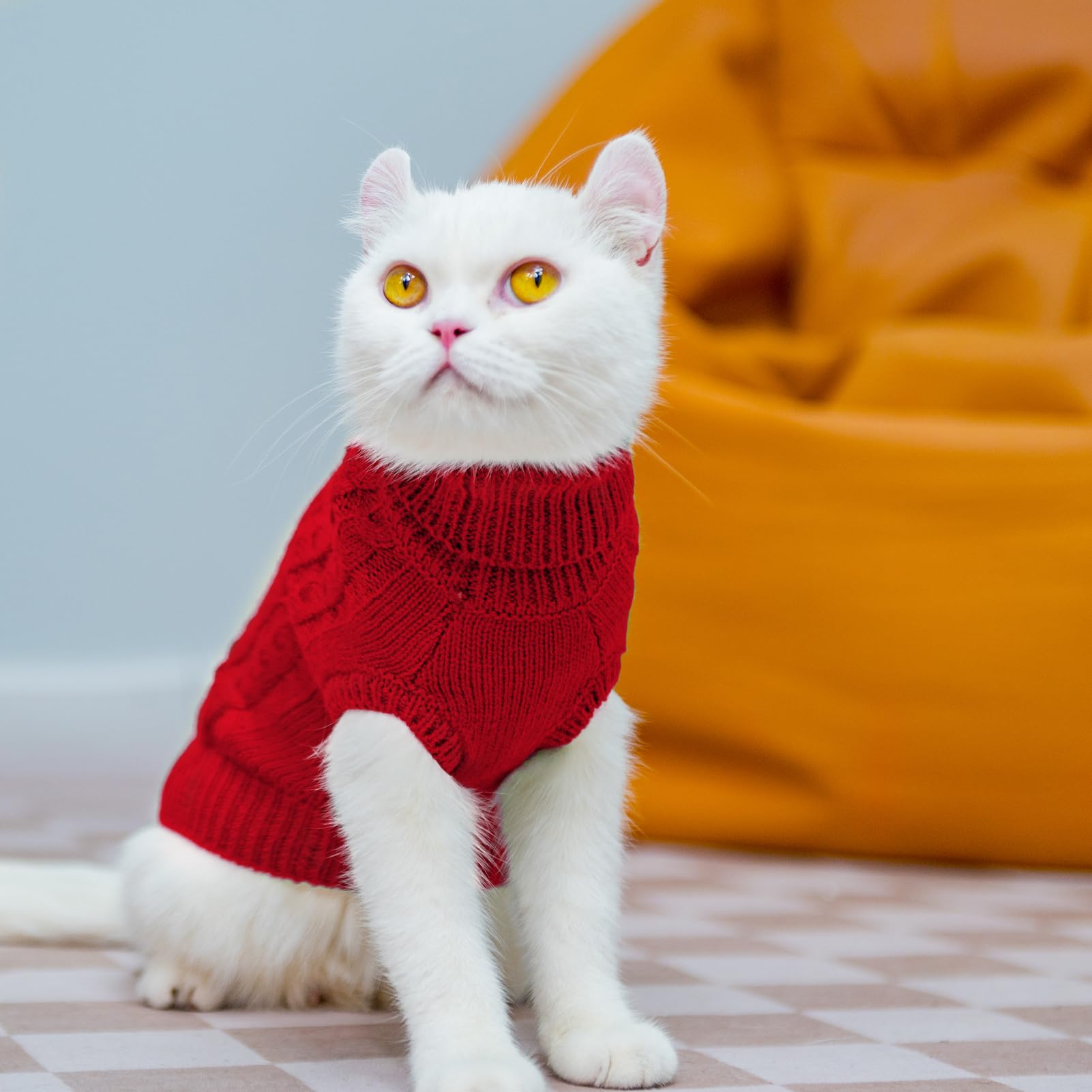 PUPTECK winter cat sweater sleeveless-cut red minimizes hindrance for active pets.