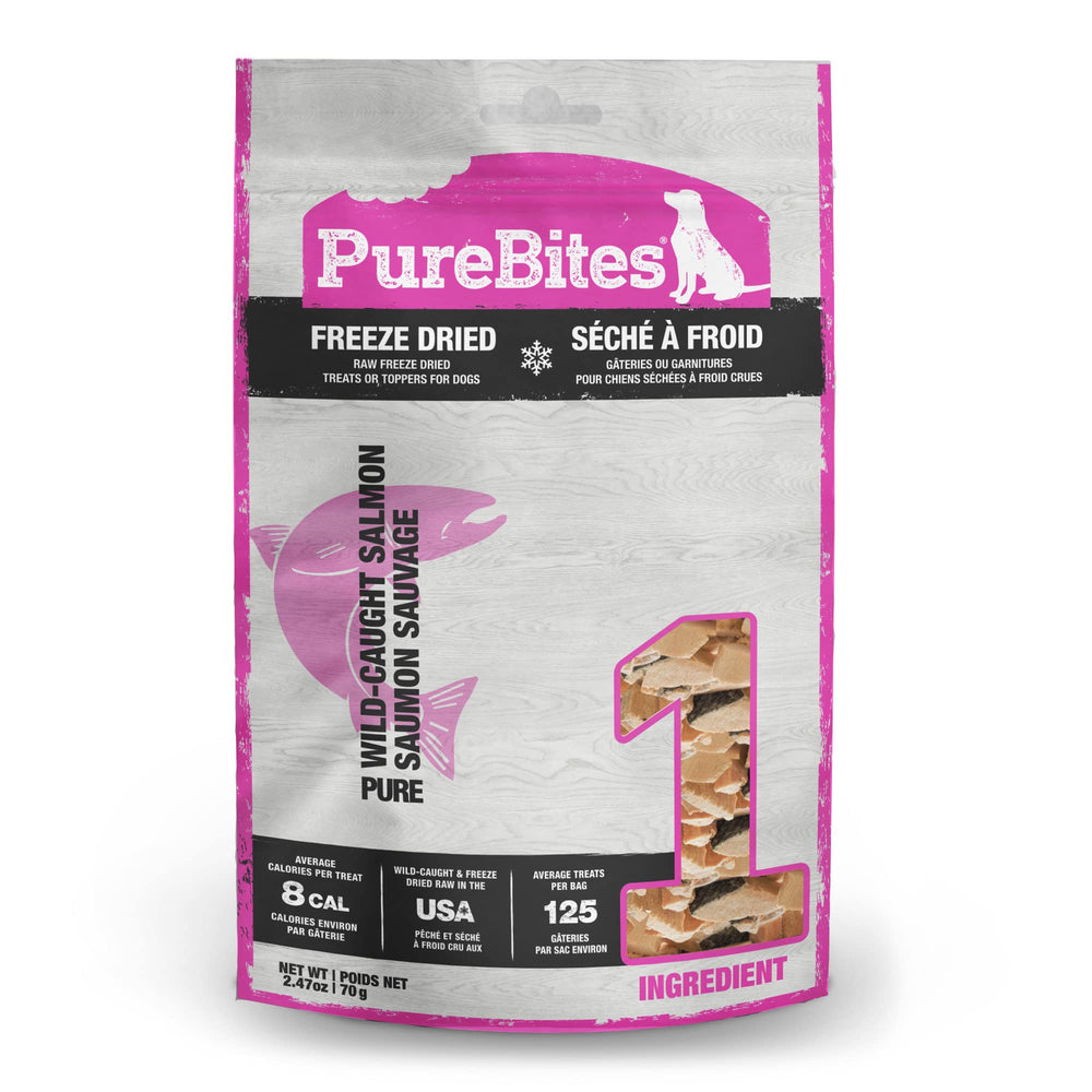 Golosina PureBites de salmón en empaque, ideal para premiar al perro