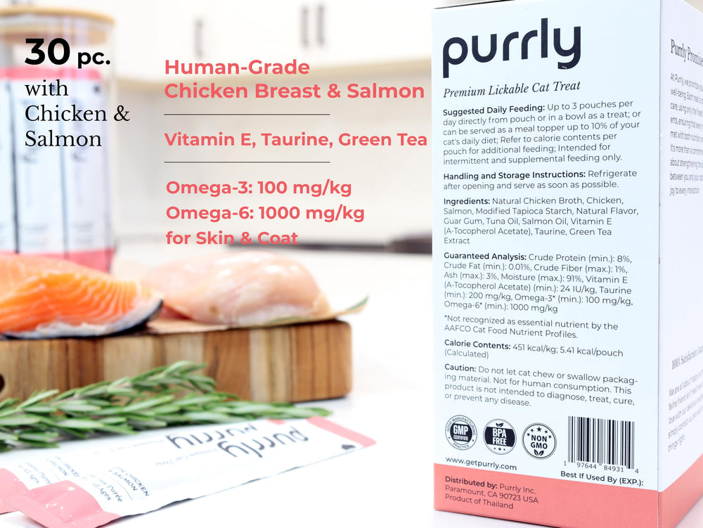 Purrly Hydrating broth aroma entices cats during snack time.