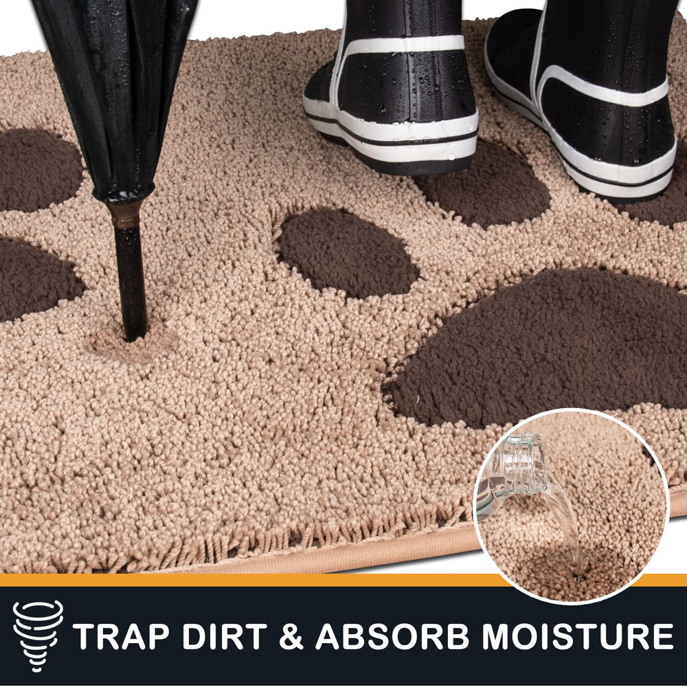 Purrugs dirt-trapping door mat close-up highlights thick microfiber moisture pickup.
