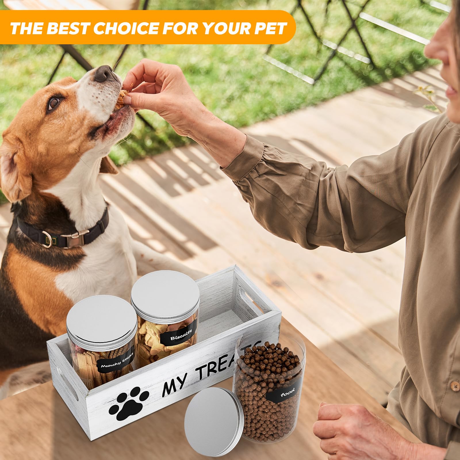 Qeerable dog treat container shows airtight lids preserving crunch and aroma.