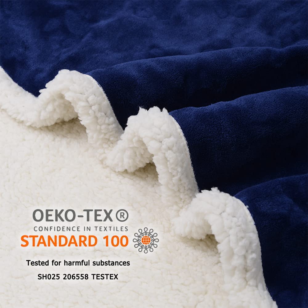 Qeils dog blanket waterproof-membrane-inside protects furniture from spills