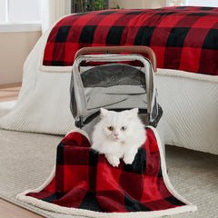 Qeils Sherpa fleece back adds plush warmth and softness.