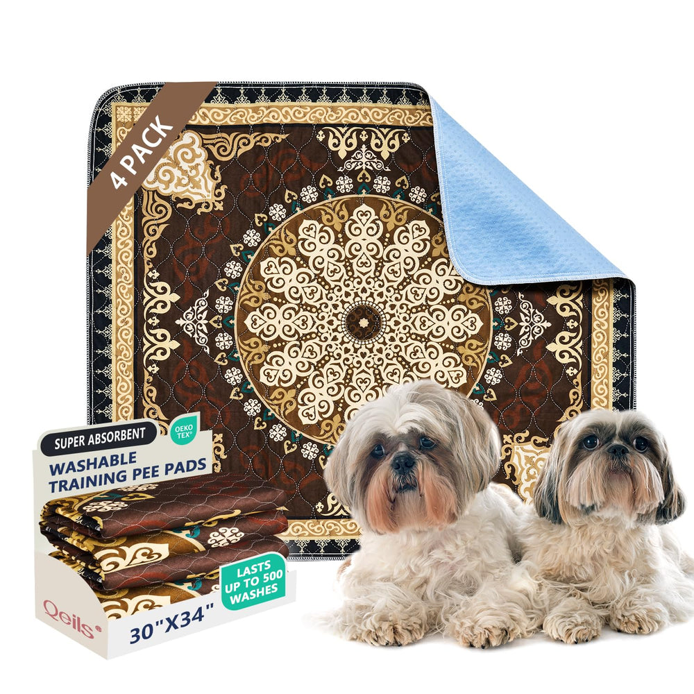Qeils Washable Pee Pad top layer close-up showing fast absorption for dry floors.