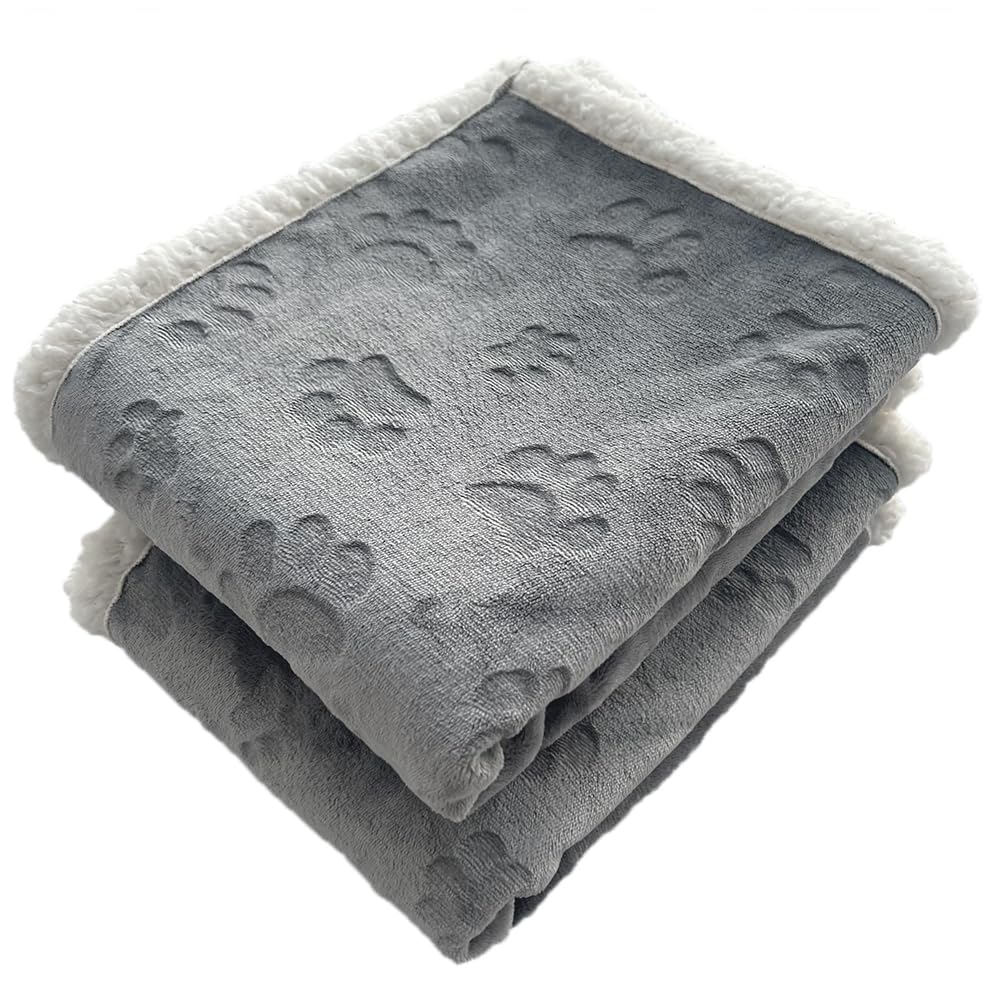 Qeils waterproof pet blanket grey close-up showing plush top for cozy naps.