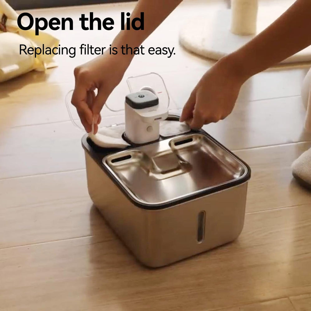 Qinliy 3.5L cat water fountain tank capacity close-up