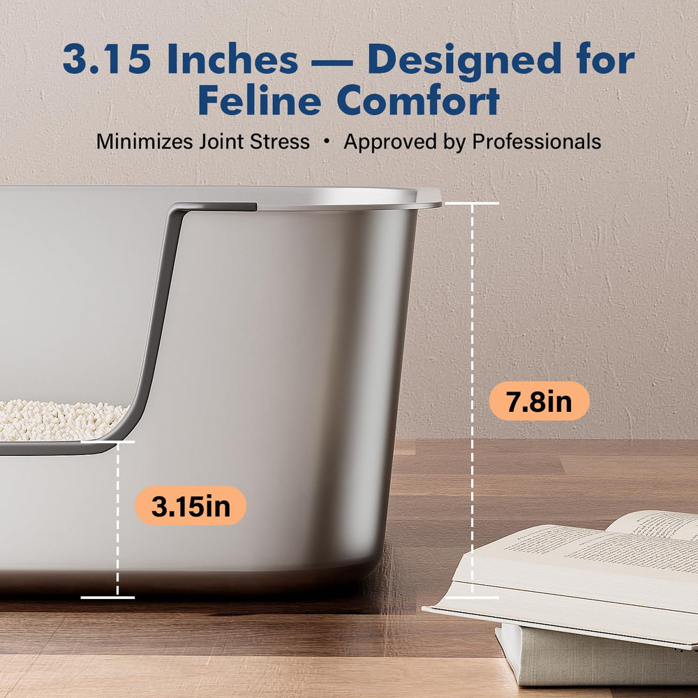 Qiuma steel litter box with non-stick surface for quick, effortless cleanup.