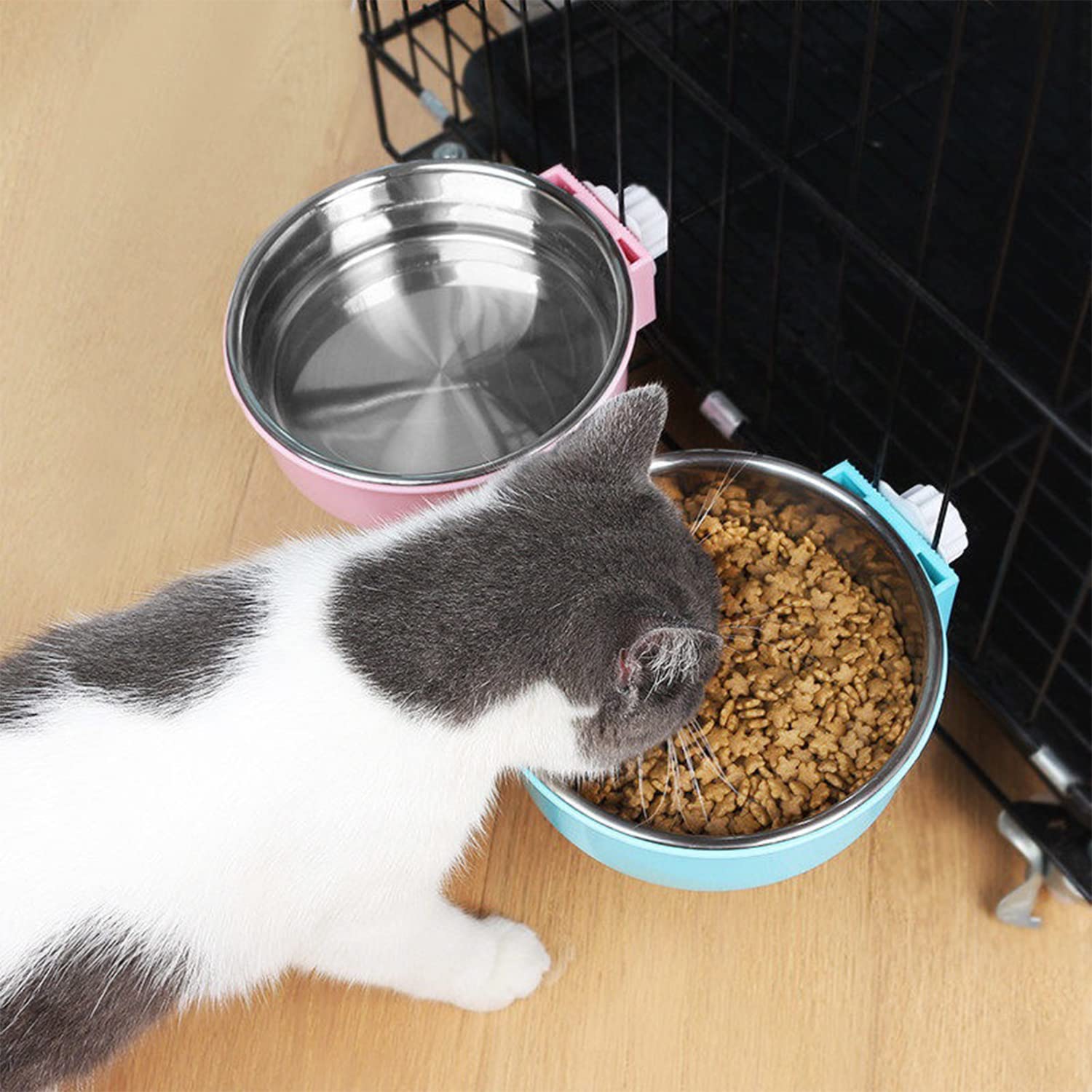 Qiyadin pet crate bowls in cage ideal for compact spaces.