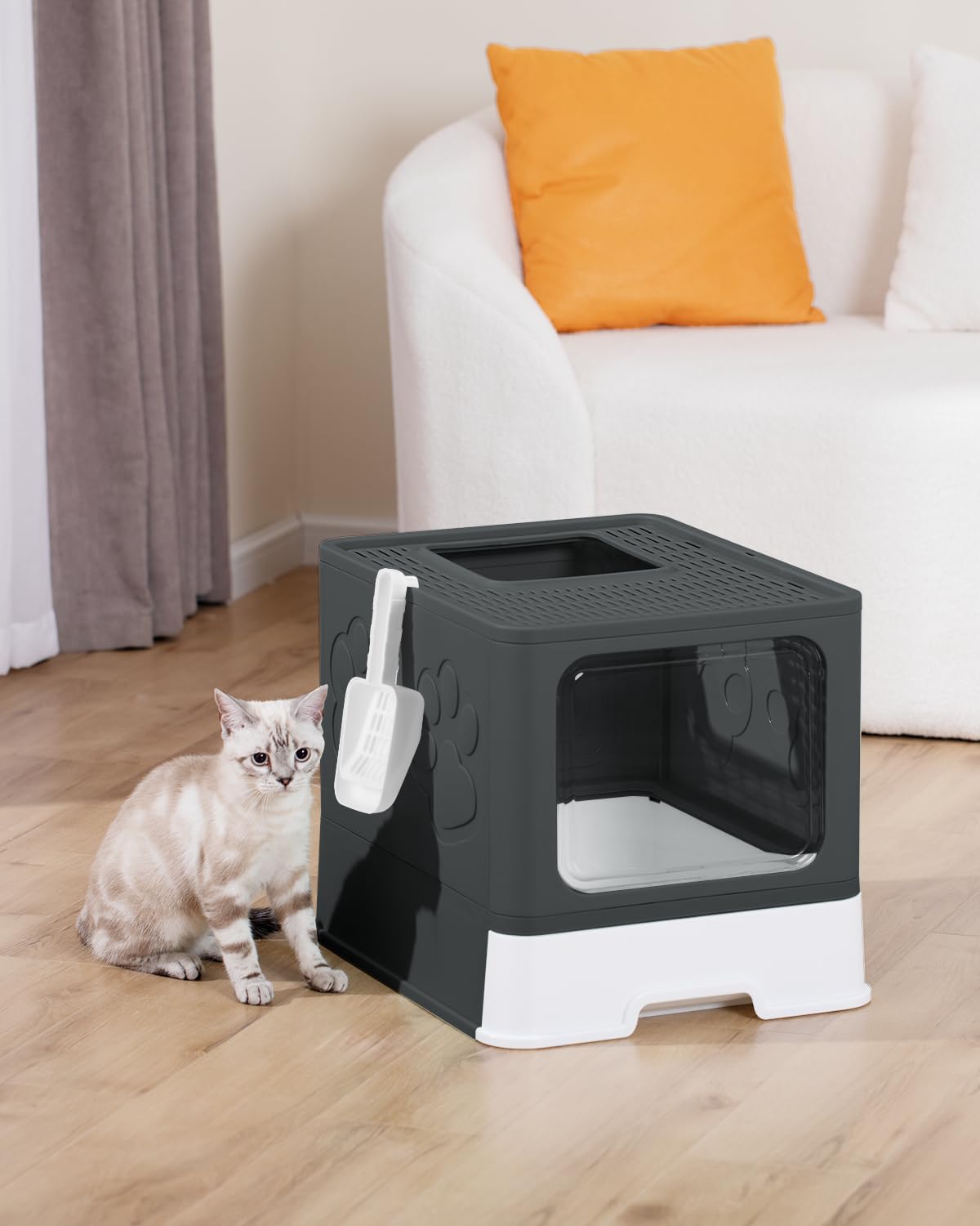 Qualasision dog-proof litter box design helps contain litter in pet-friendly homes.