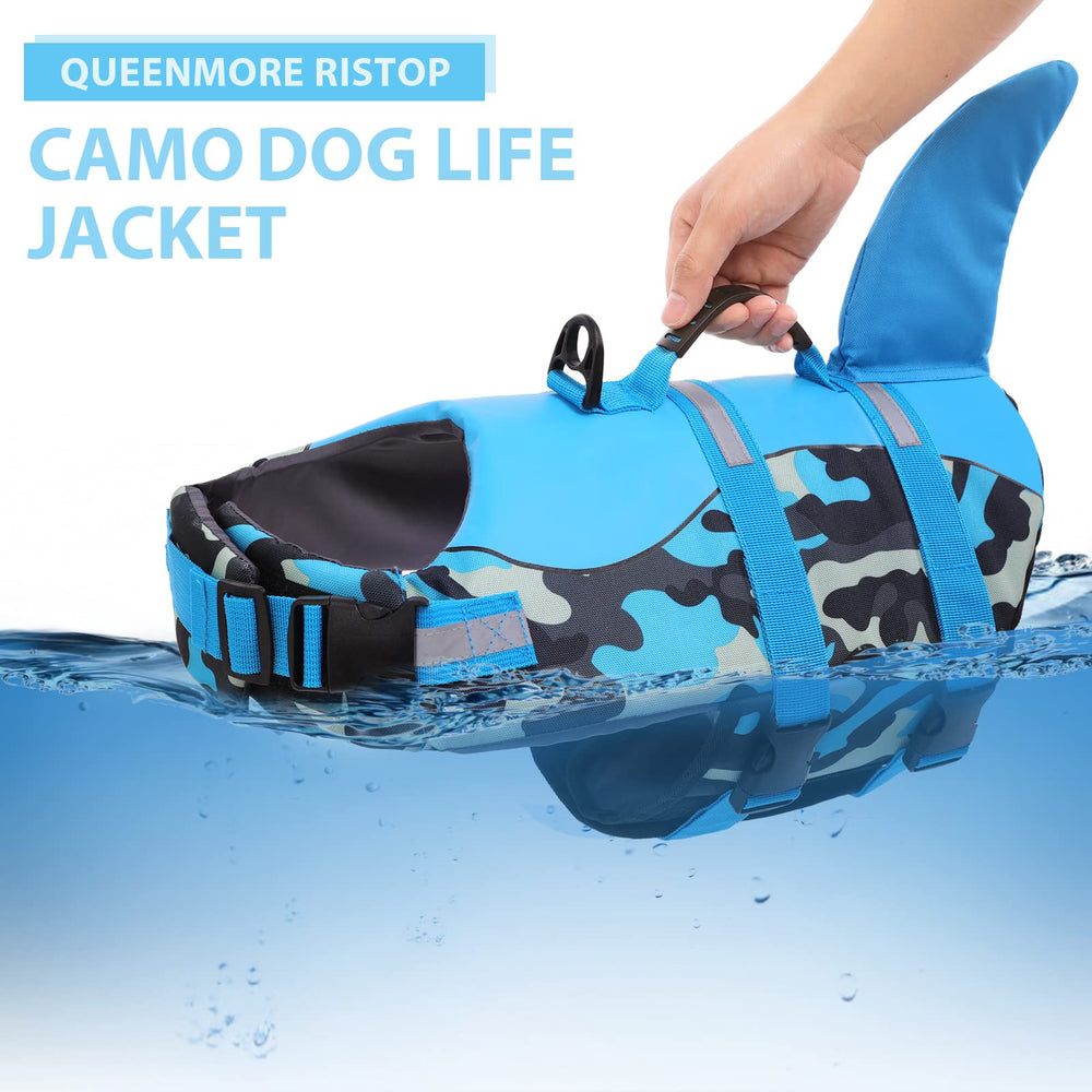 Queenmore dog life jacket float foam detail illustrating buoyant back panel