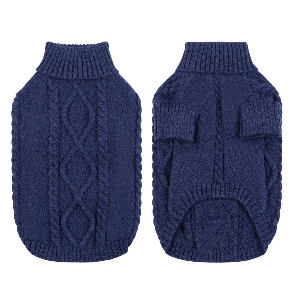 Queenmore XXL cable-knit pattern emphasizes classic style and cozy texture.