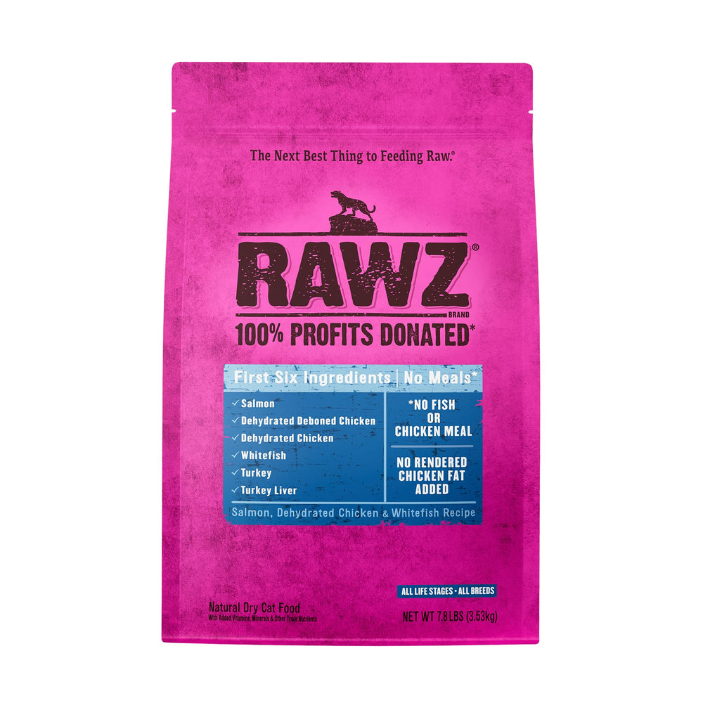 Rawz Salmon Dehydrated Chicken and Whitefish kibble close-up highlights high-protein nutrition for daily energy.